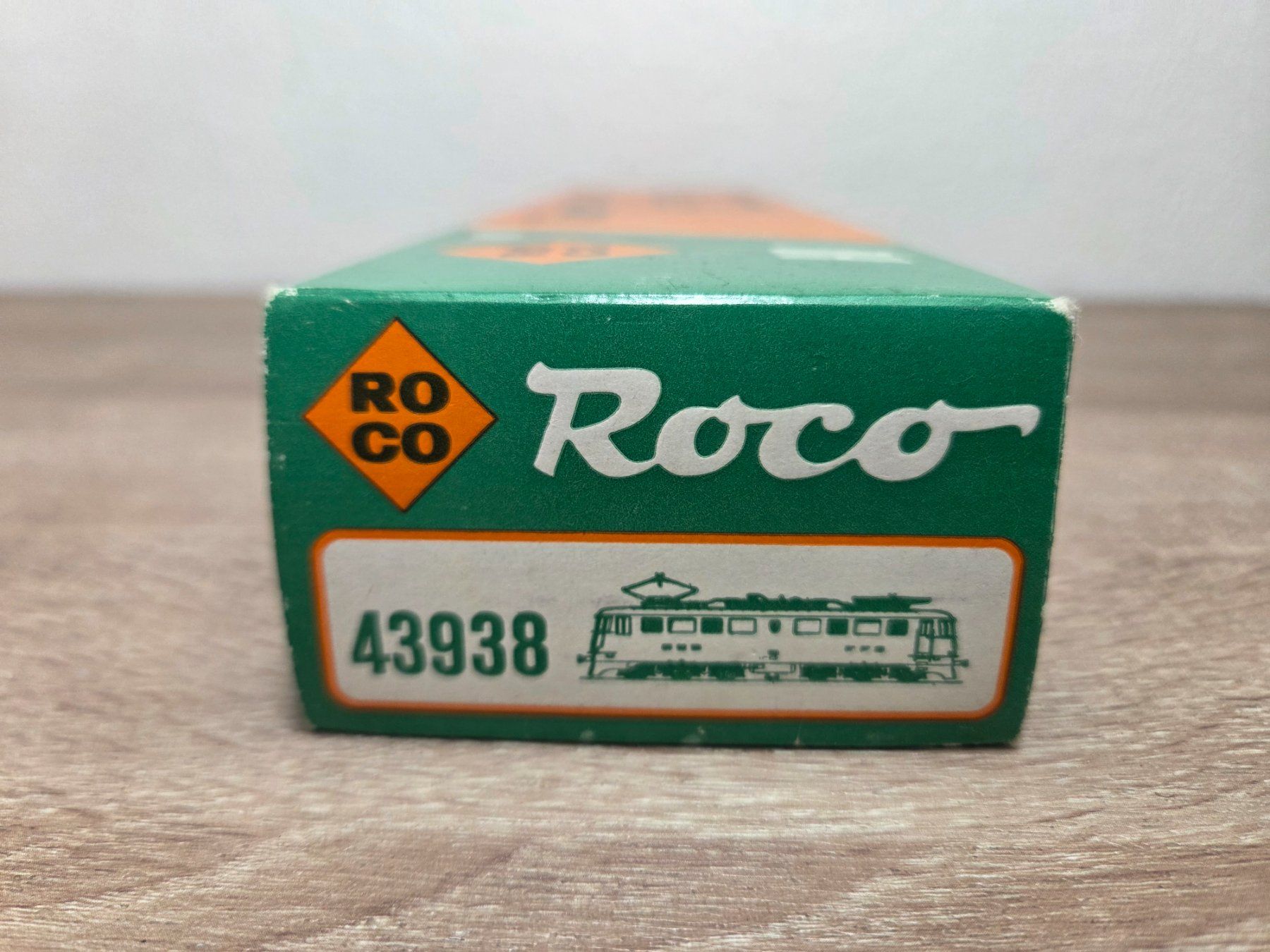Roco Trains électriques: Roco 43938 E-Lok Ae 6/6 SBB H0 – D'occasion à St-Aubin-Sauges par Lo_Go 7