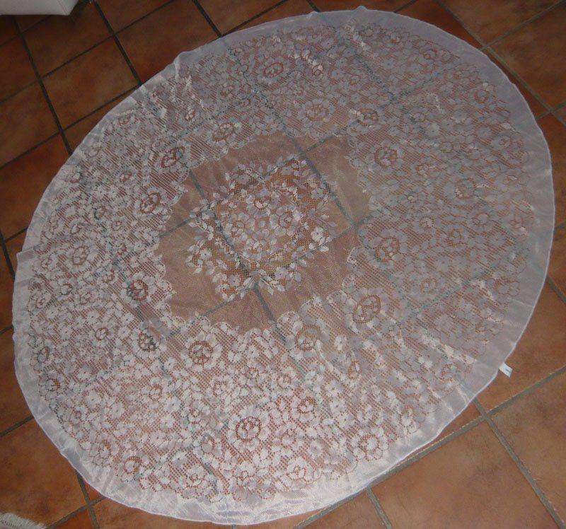 Sonstige Tischwäsche: Tischdecke – Gebraucht aus Ruggell von Btt
