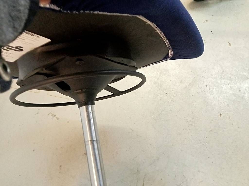 Sedie: Schöner Atelier- oder Bürostuhl – Usato da zürich venduto da Bsp1 2