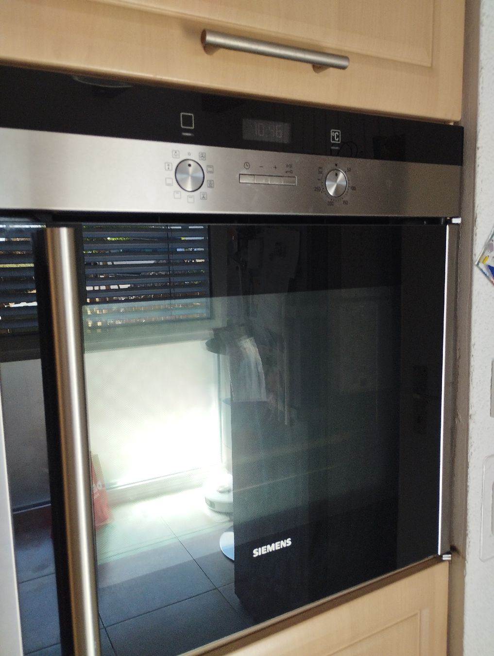 Siemens Elettrodomestici da cucina: Backofen – Usato da Pieterlen venduto da Obelmix007