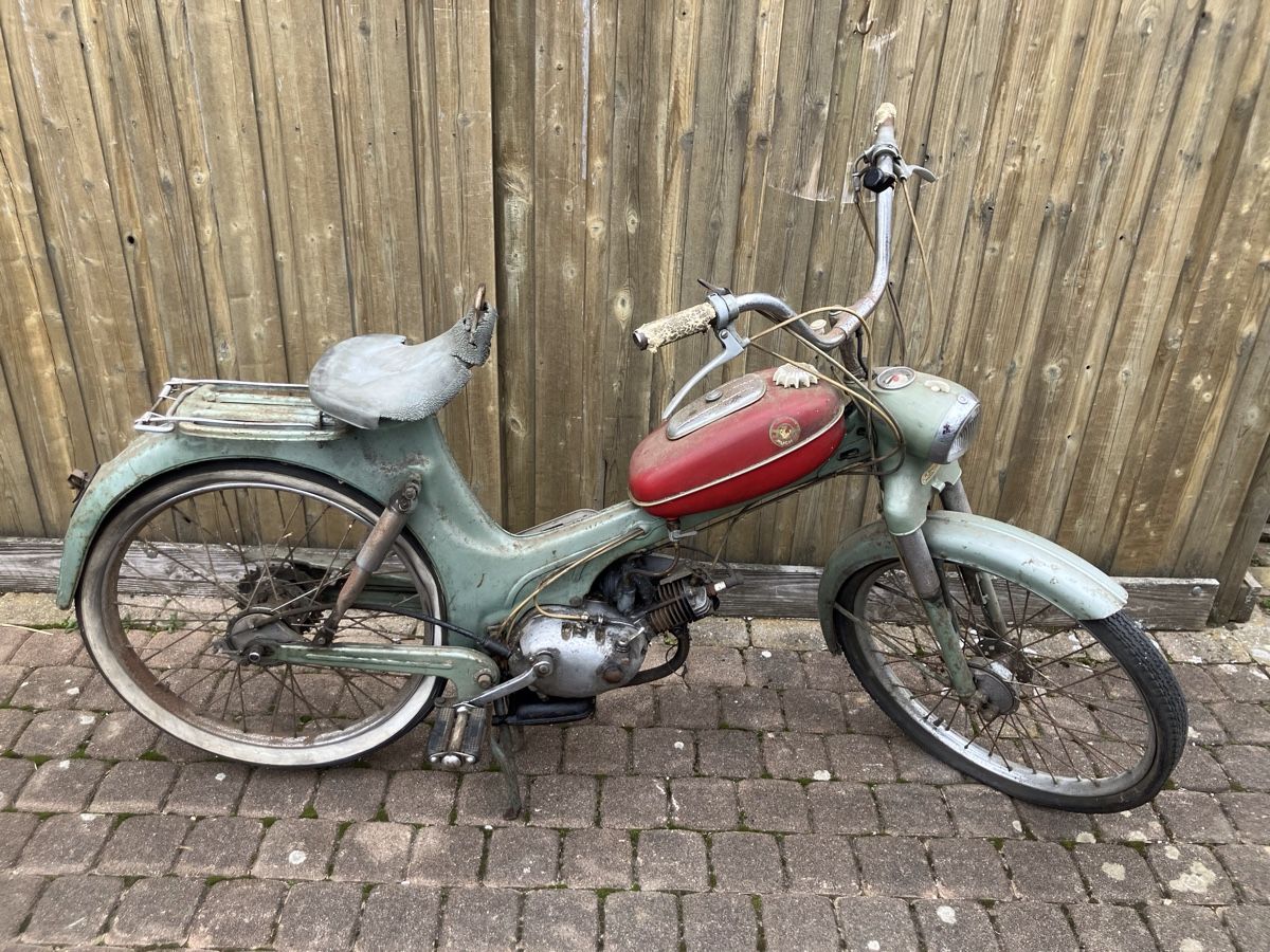 Altro: Kleinmotorrad von Puch 2-Gang – Difettoso da Urtenen-Schönbühl venduto da Resu007
