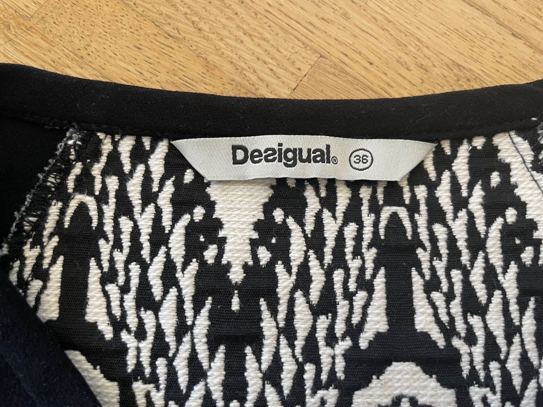 Vestiti: Desigual Kleid grösse 36 – Usato da Zürich venduto da KC123 5