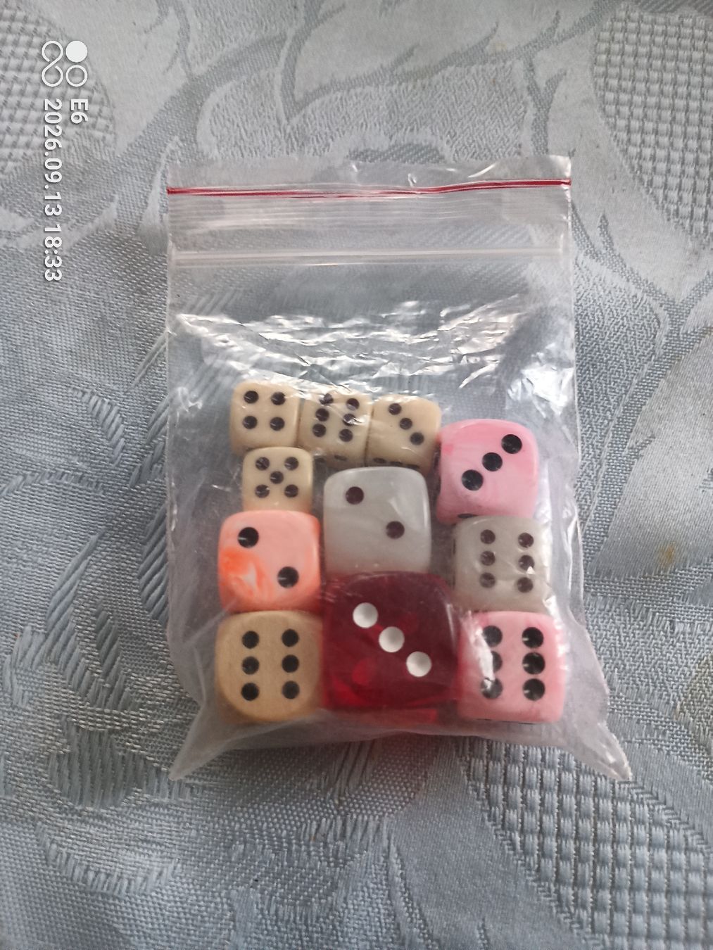Spiele: 11 verschiedene Würfel – Gebraucht aus Zürich von Mitzi6 1