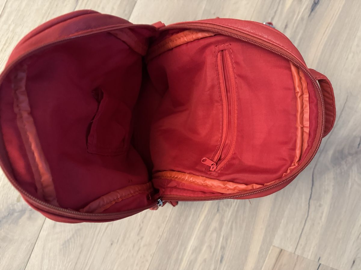 Zaini: Schöner roter Rucksack / Tasche – Usato da Oberentfelden venduto da Judyku 2