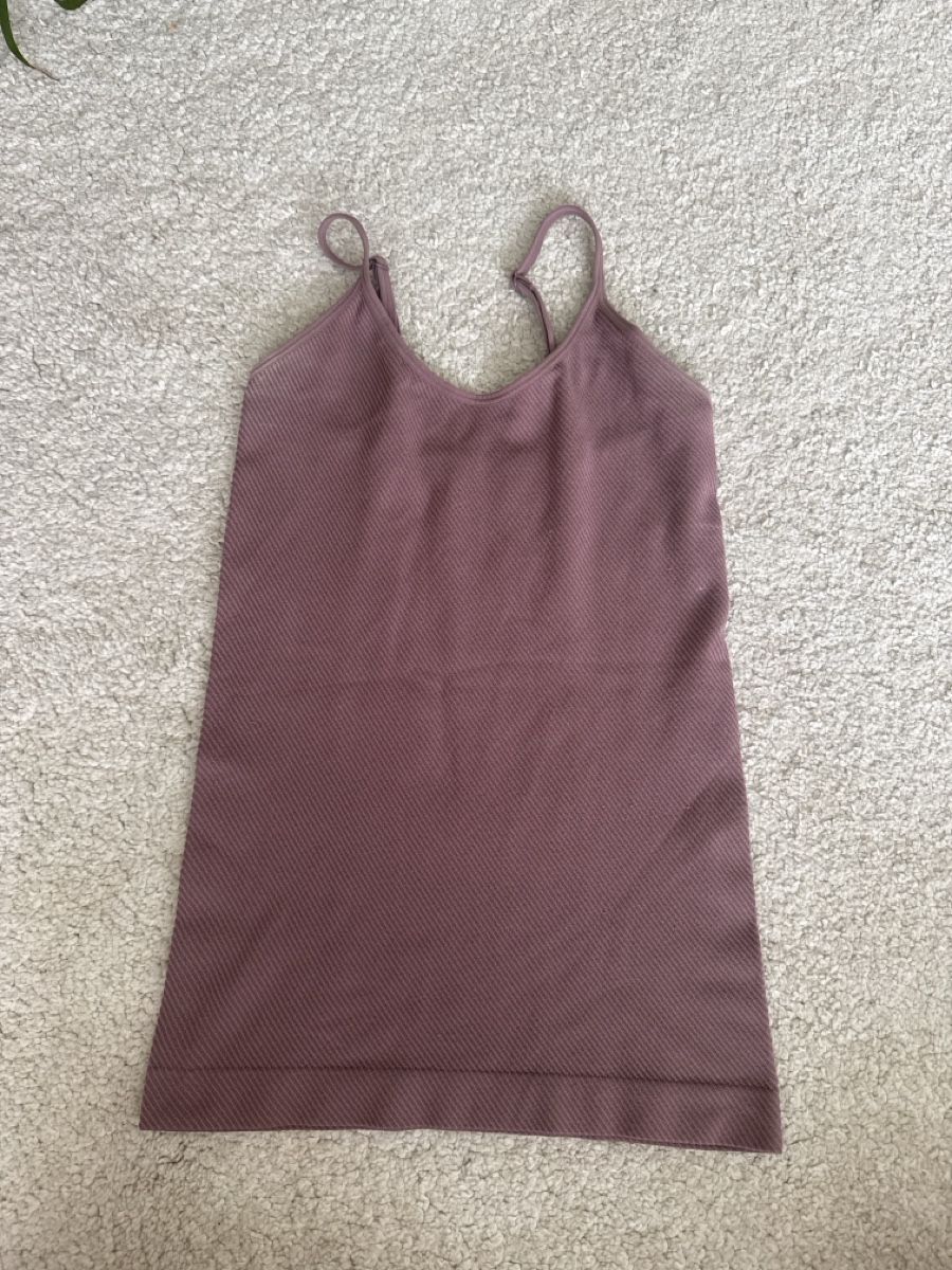 Primark Top: Rosa Sporttop – Usato da St. Niklausen LU venduto da car_2562