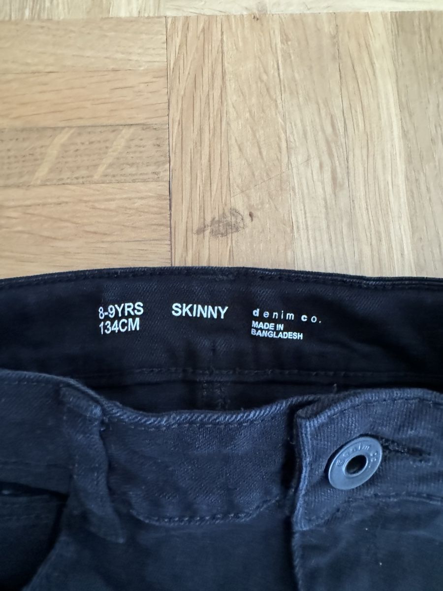 Hosen: Kinder Jeans Skinny, Gr. 134 – Gebraucht aus Kilchberg ZH von Von_dutch 1