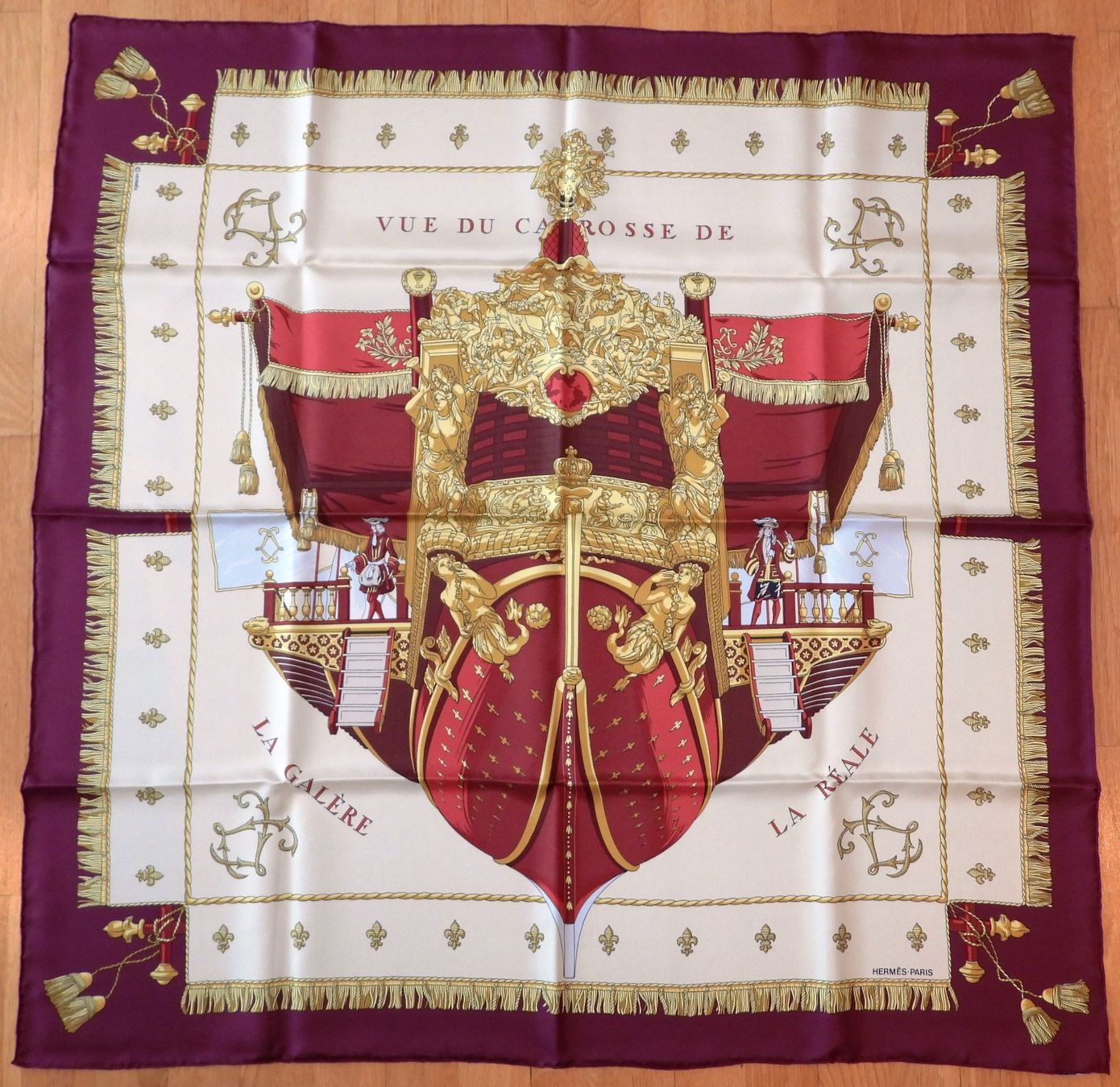 Hermès Foulards, Tücher & Schals: Hermès Seiden Foulard mit Box – Gebraucht aus Dübendorf von alracfo 1