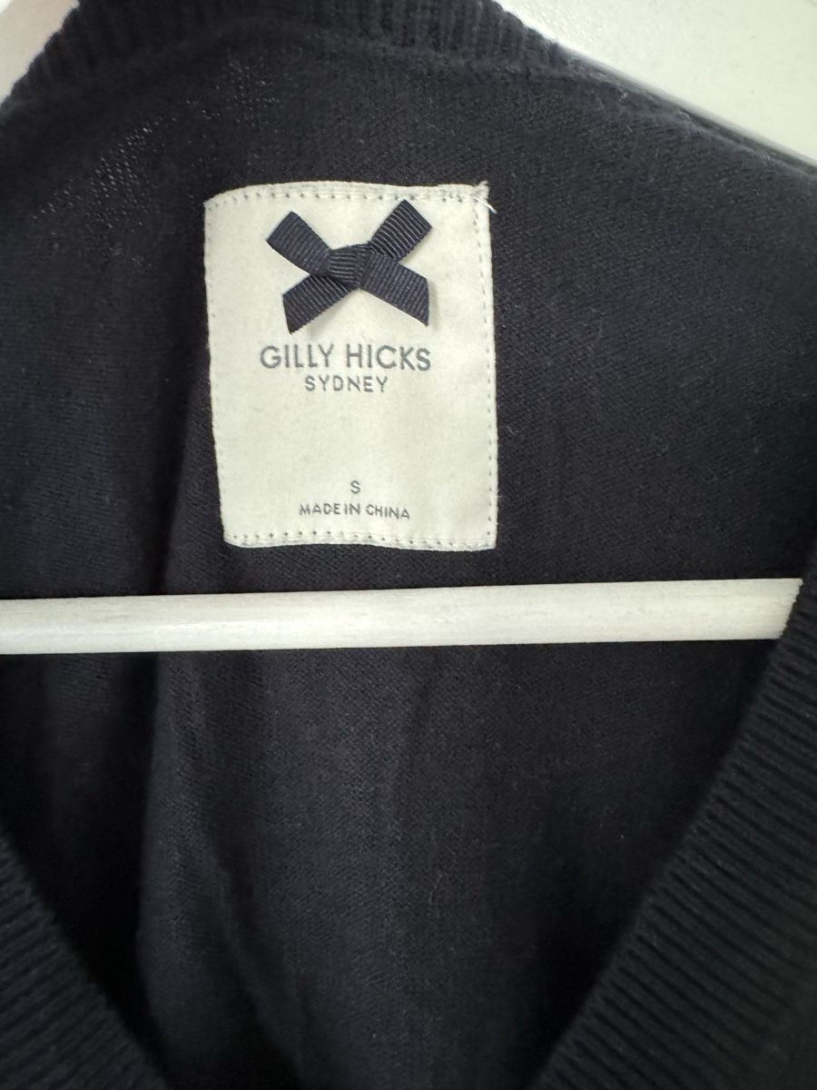 Maglioni & Felpe: Gilly Hicks Damenpullover dunkelblau Grösse S – Usato da Küsnacht ZH venduto da ToddyGinger 2