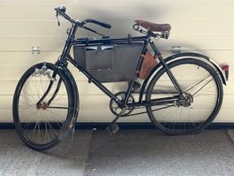 Altes Velo Schweizer Militärvelo 1988 mit Tasche und Lampe
