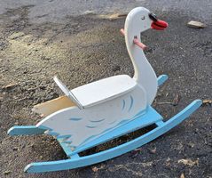 Antikes Schaukelpferd Schwan Holz Wisa Gloria