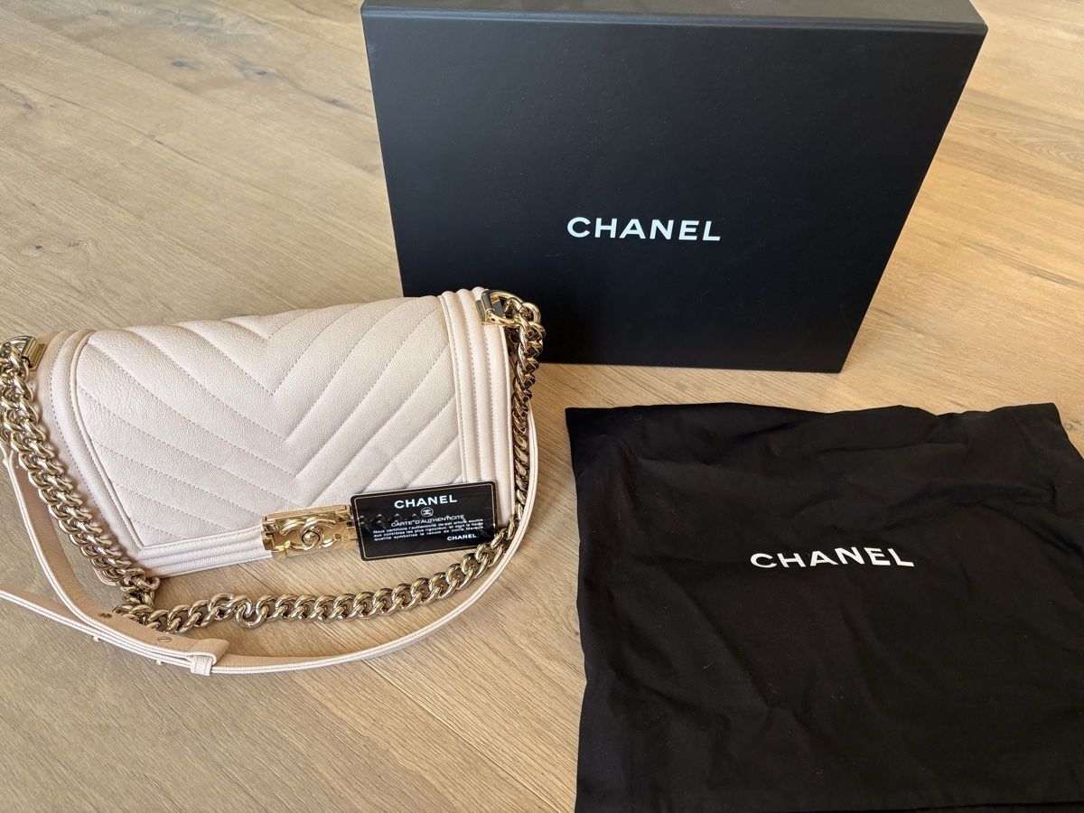 Chanel Borse: Chanel Boy Bag hellrosa Tasche mit Box und Staubbeutel – Usato da Sarmenstorf venduto da Bubelis 1