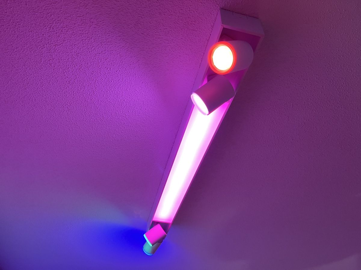 Philips Lustres & lampes de plafonds: Philips Hue Centris 4er Deckenspot – D'occasion à Liebefeld par Roebi11 1