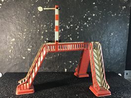 Altes Modellbahn Zubehör Bahnhof Brücke mit Signal Spur 0
