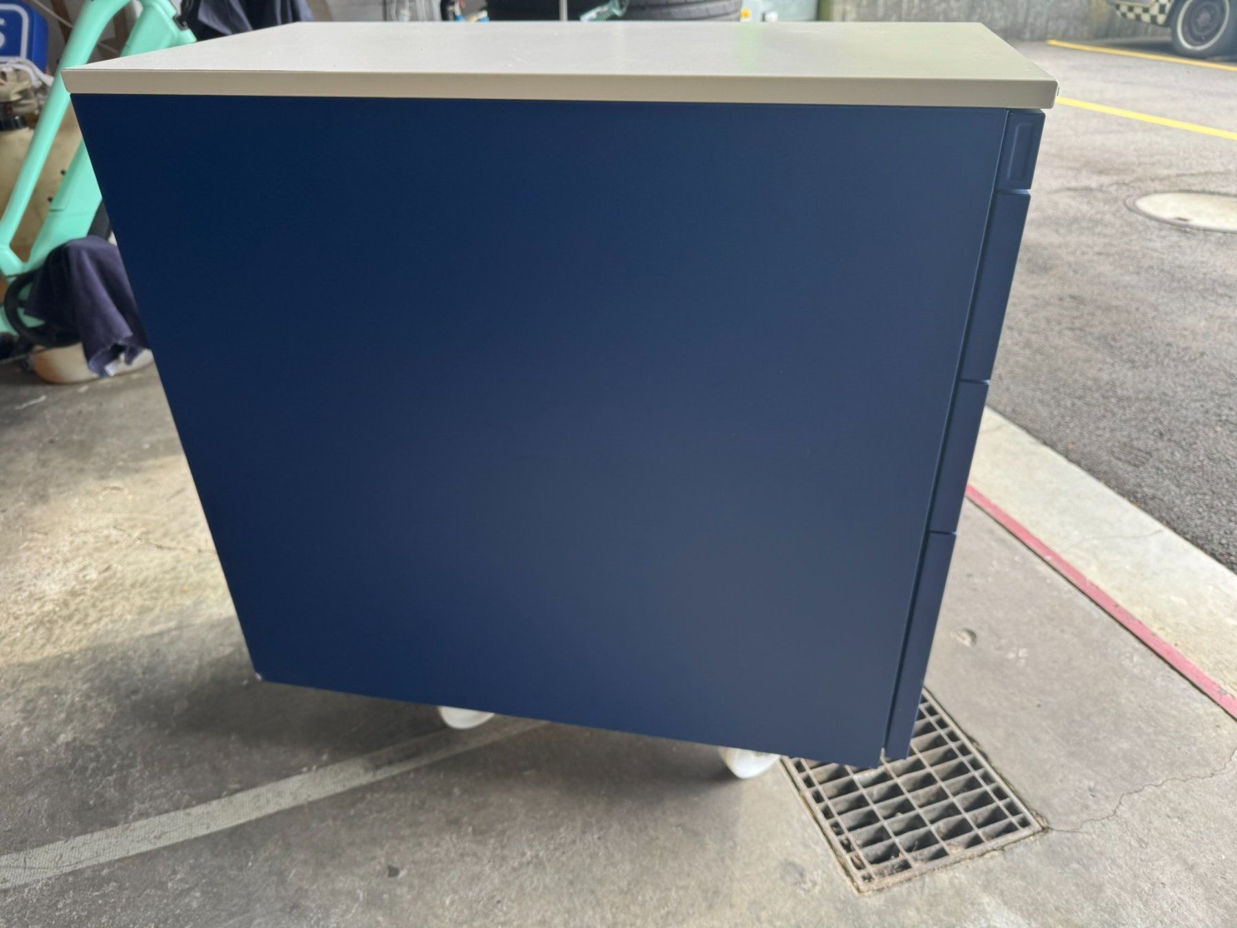 Lista Banconi: Praktischer Rollcontainer, blau, mit 3 Schubladen Lista – Usato da Ueberstorf venduto da hoster 2