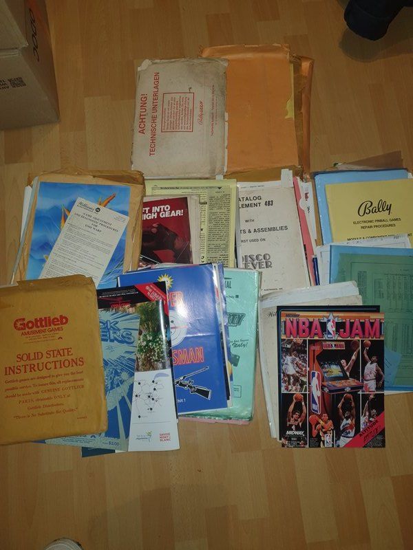 Flipper: flipper lot de documentations – Usato da La Cibourg venduto da Bridoire