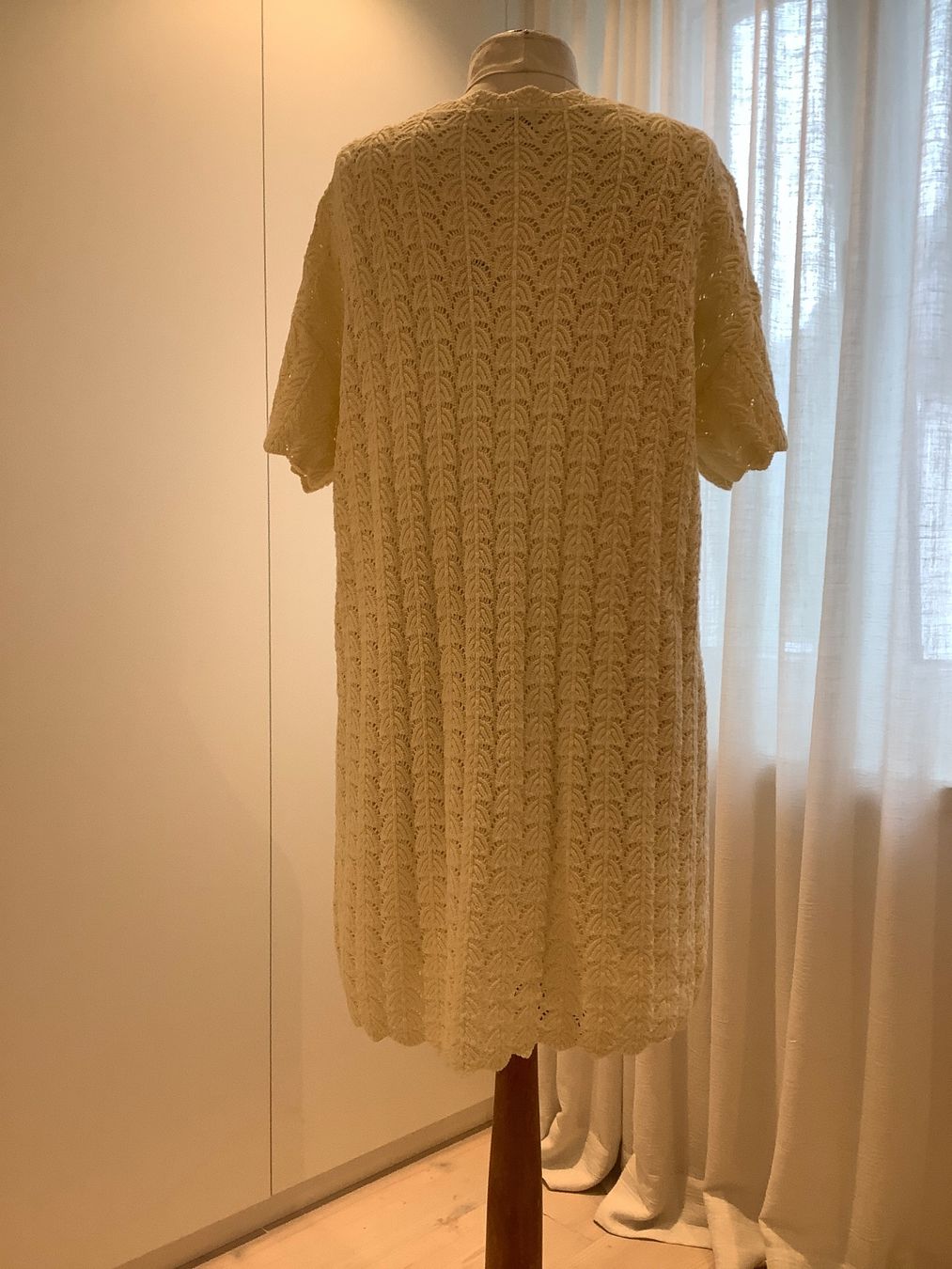 Kleider: Häkelkleid mit Unterrock nagelneu – Neu und originalverpackt aus Triesen von boston7 2