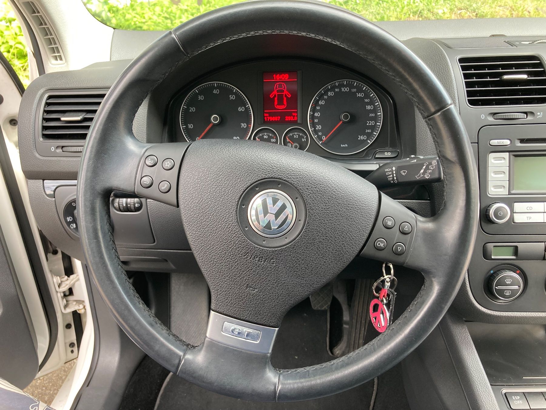 VW Autos: VW Golf 5 GT 1.4 TSI 140 PS ab 1.- – Gebraucht aus Horgen von  4