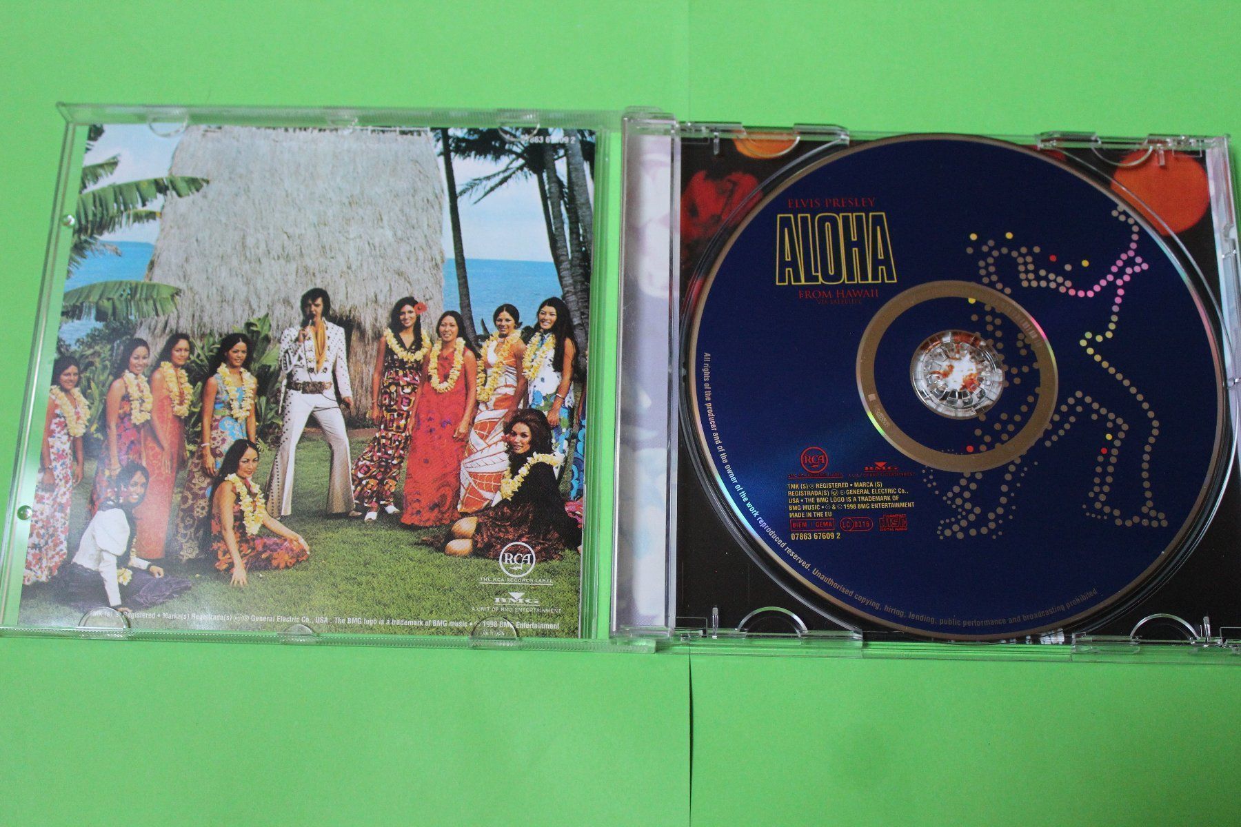 CD: Elvis Presley - Aloha from Hawaii - 25th Anniversary CD – Usato da Tübach venduto da JamesStone 3