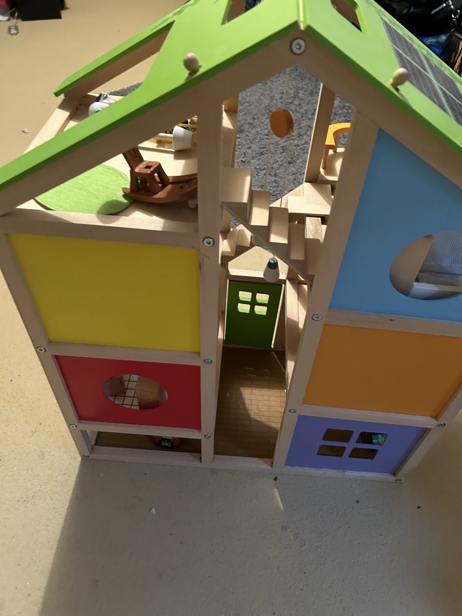 Puppenhäuser & -möbel: Spielzeughaus Holz – Gebraucht aus Wohlen b. Bern von Honeypie 1