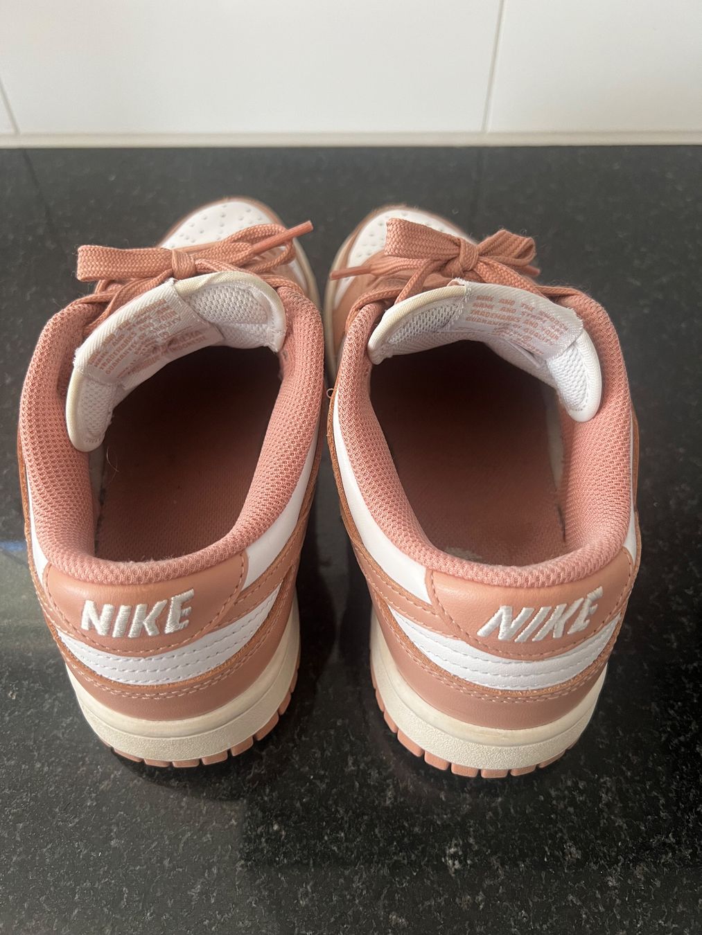 Nike Scarpe da donna: Nike Dunk low rosa whisper, Grösse 38 – Usato da St. Gallen venduto da sunnySG 2