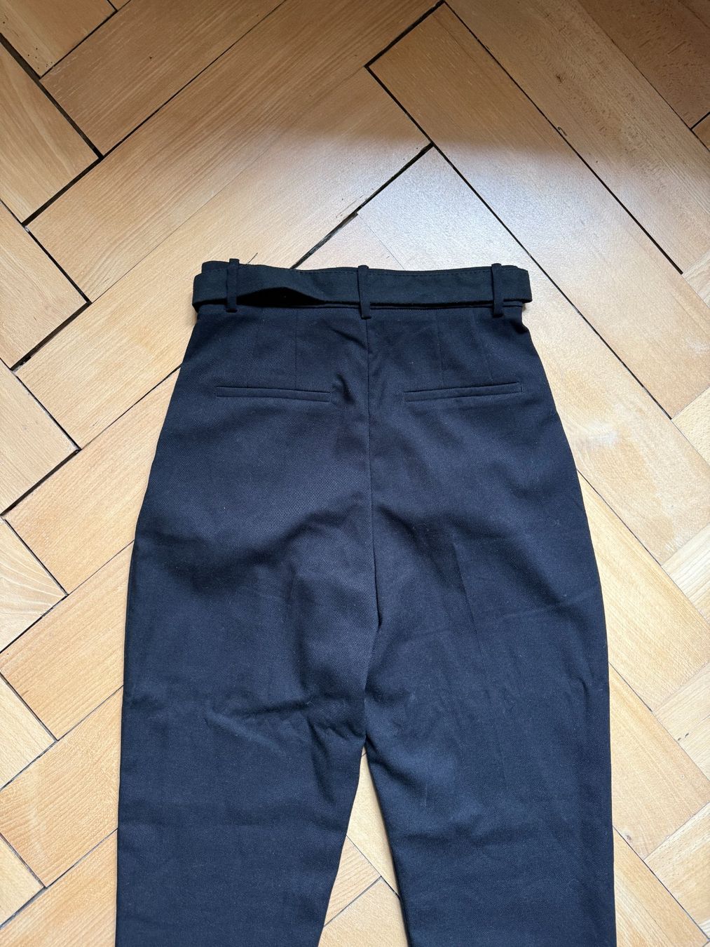 H&M Hosen: High Waist Hose schwarz 36 – Gebraucht aus Zürich von Diazaio 2