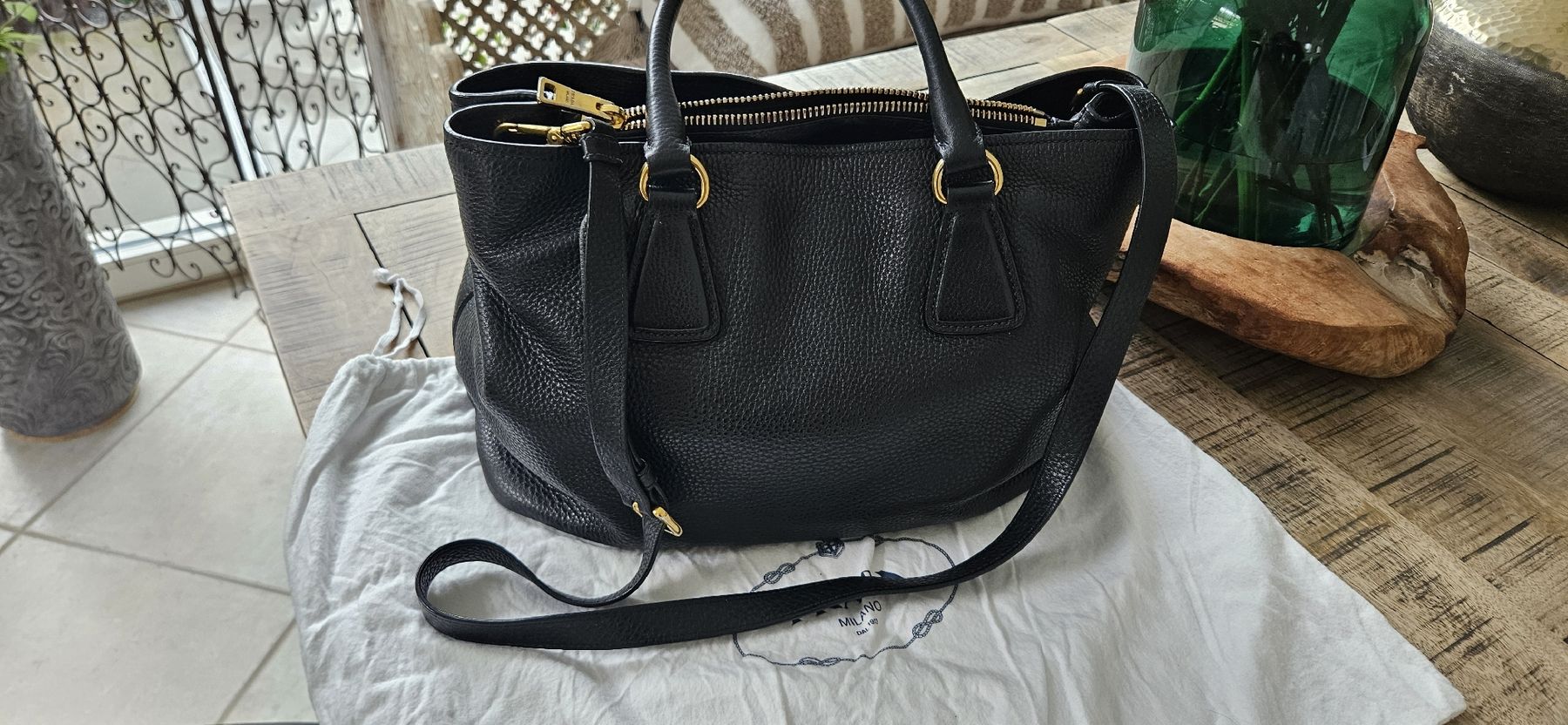 Prada Borse da donna: Prada Vitello Daino Tote Bag – Usato da Pfäffikon SZ venduto da neve1234 1
