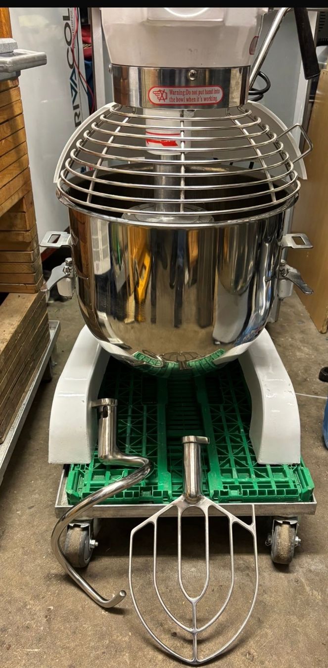 Appareils de cuisine: Teigknetmaschine – D'occasion à Spreitenbach par durmis04 1