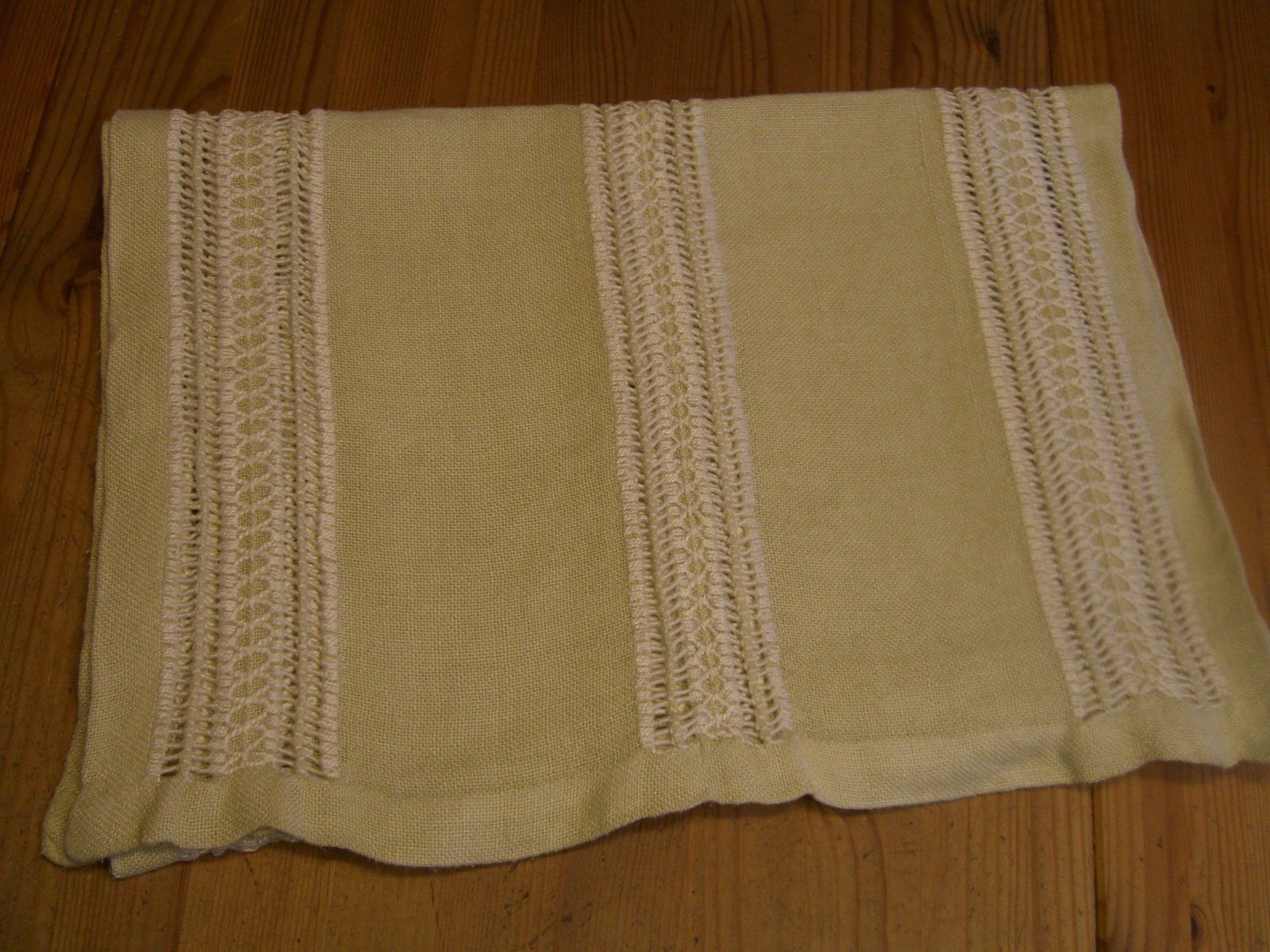 Coperte: schöne Tischdecke / Läufer, Handarbeit – Usato da Winterthur venduto da Gaia 6