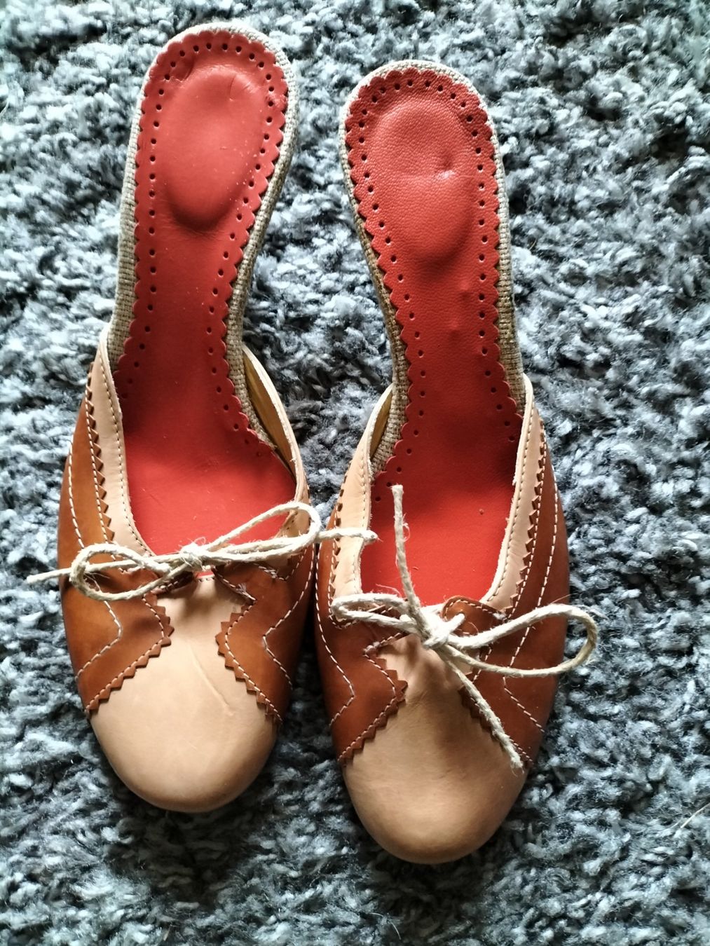 Damenschuhe: exquisite Pumps – Gebraucht aus Sins von Taschending