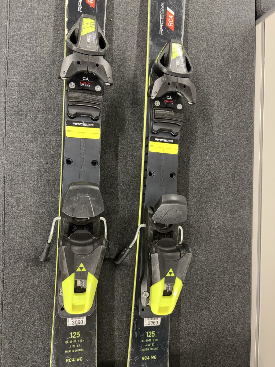 Fischer Skis: Fischer Jugend Rennski  – Gebraucht aus Greppen von Josiehuerlimann 4