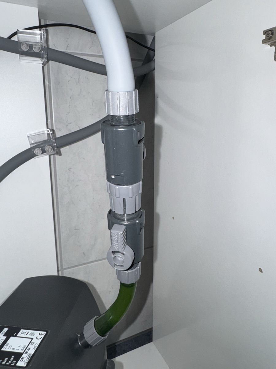 Eheim Filter: EHEIM Filter 2213 aquarium – Gebraucht aus Bülach von VM8392X 2