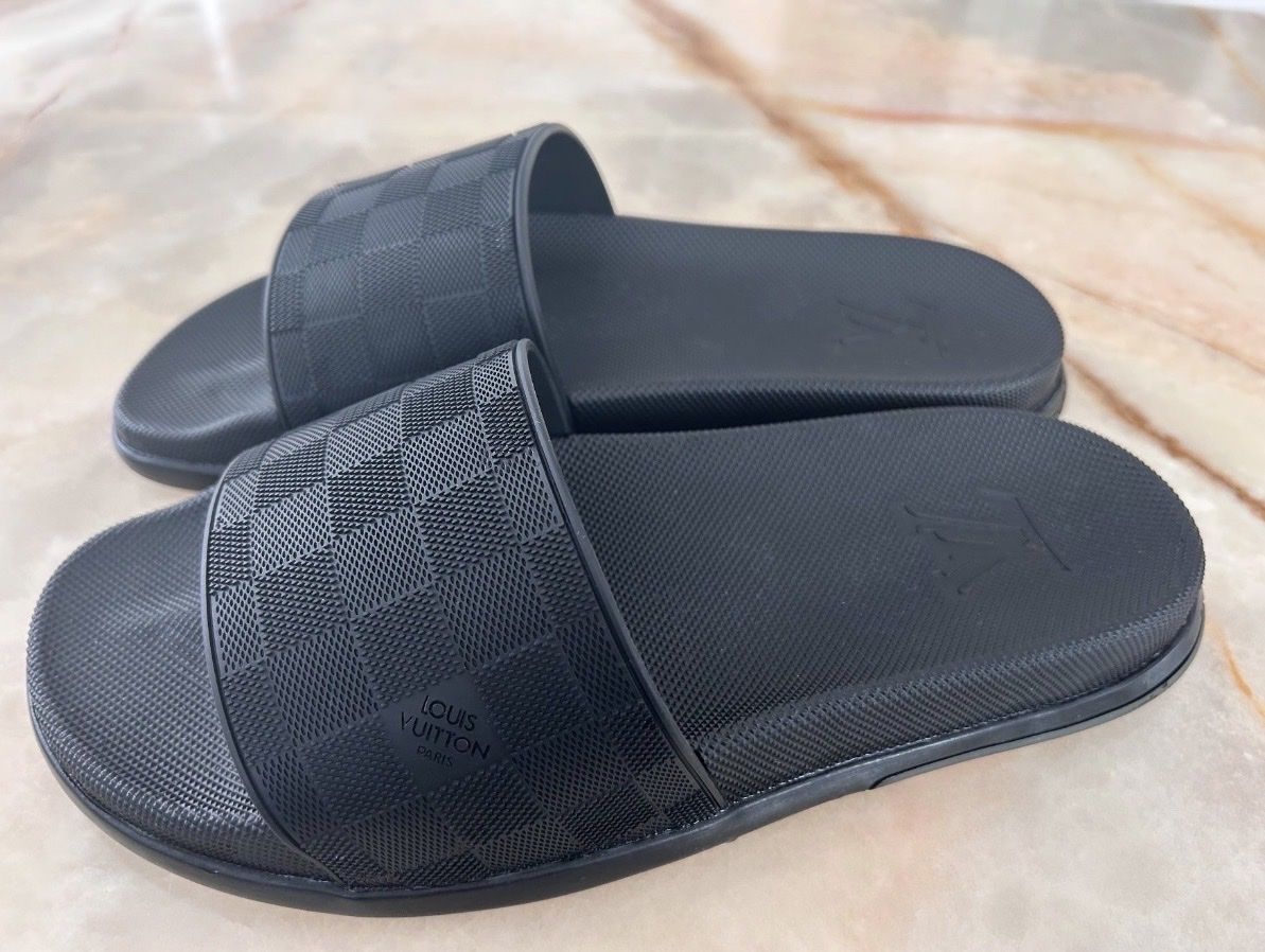 Louis Vuitton Scarpe da uomo: Louis Vuitton Waterfront Sandalen – Usato da Opfikon venduto da bar_22