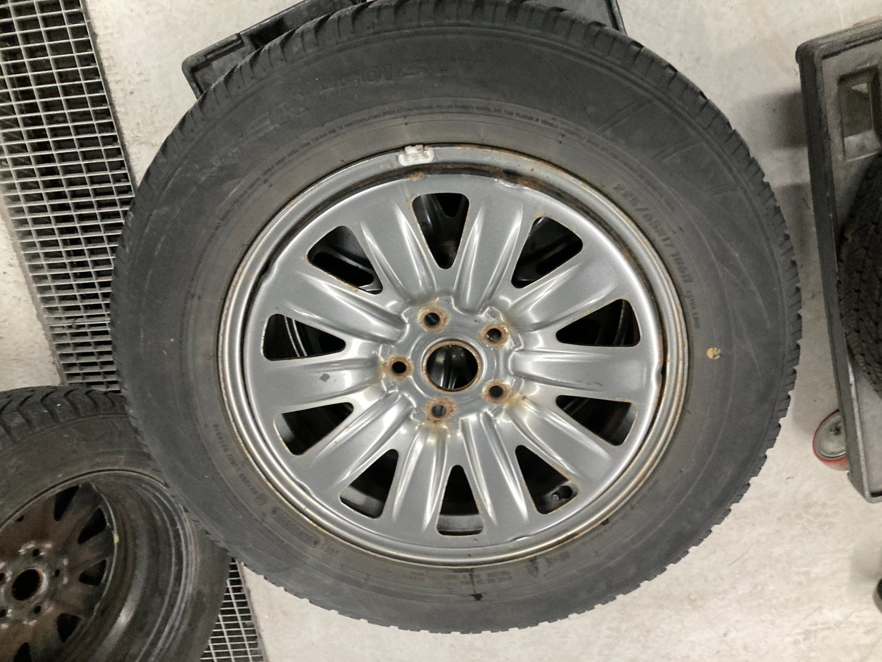 Subaru Pneus & Kompletträder: Subaru Forester Winterräder 225/55R17 – Gebraucht aus Cham von WB2223 3
