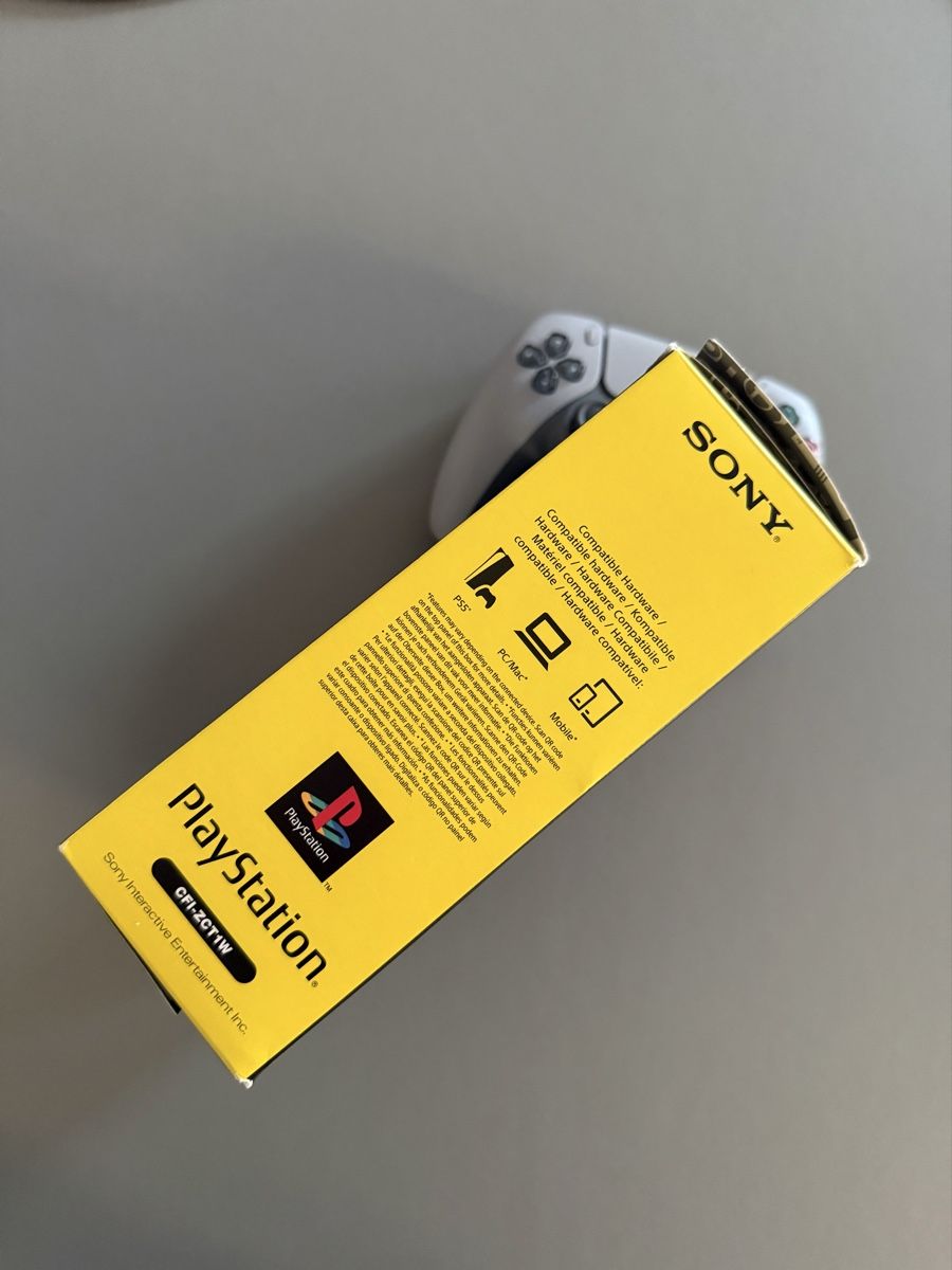 Sony Manettes: Sony DualSense Wireless-Controller 30th Anniversary Limited – Neuf (Voir description) à Dübendorf par Cztephan 5