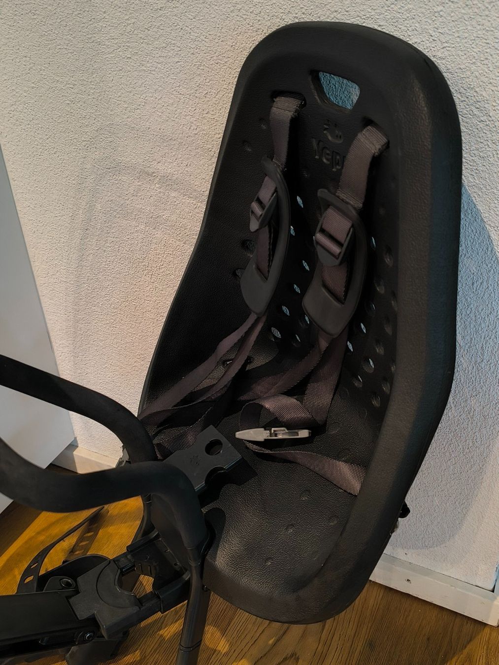 Seggiolini per auto: Thule Yepp Mini Kinder-Velositz vorne inkl. Windschutzscheib – Usato da St.Erhard venduto da felderline 6