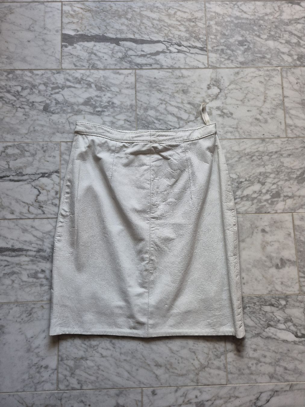 Costumi: Leder Jacke und Jupe – Usato da Baden venduto da mapo1971 3