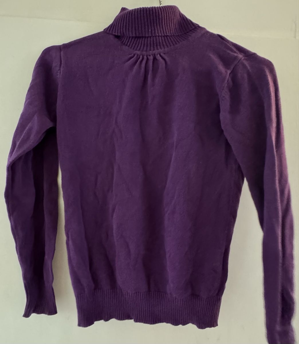 Maglioni & Felpe: Purple Turtle Neck Sweater Size 146 - Cozy Fall Essential! – Usato da Mühlethurnen venduto da ona_lyh6