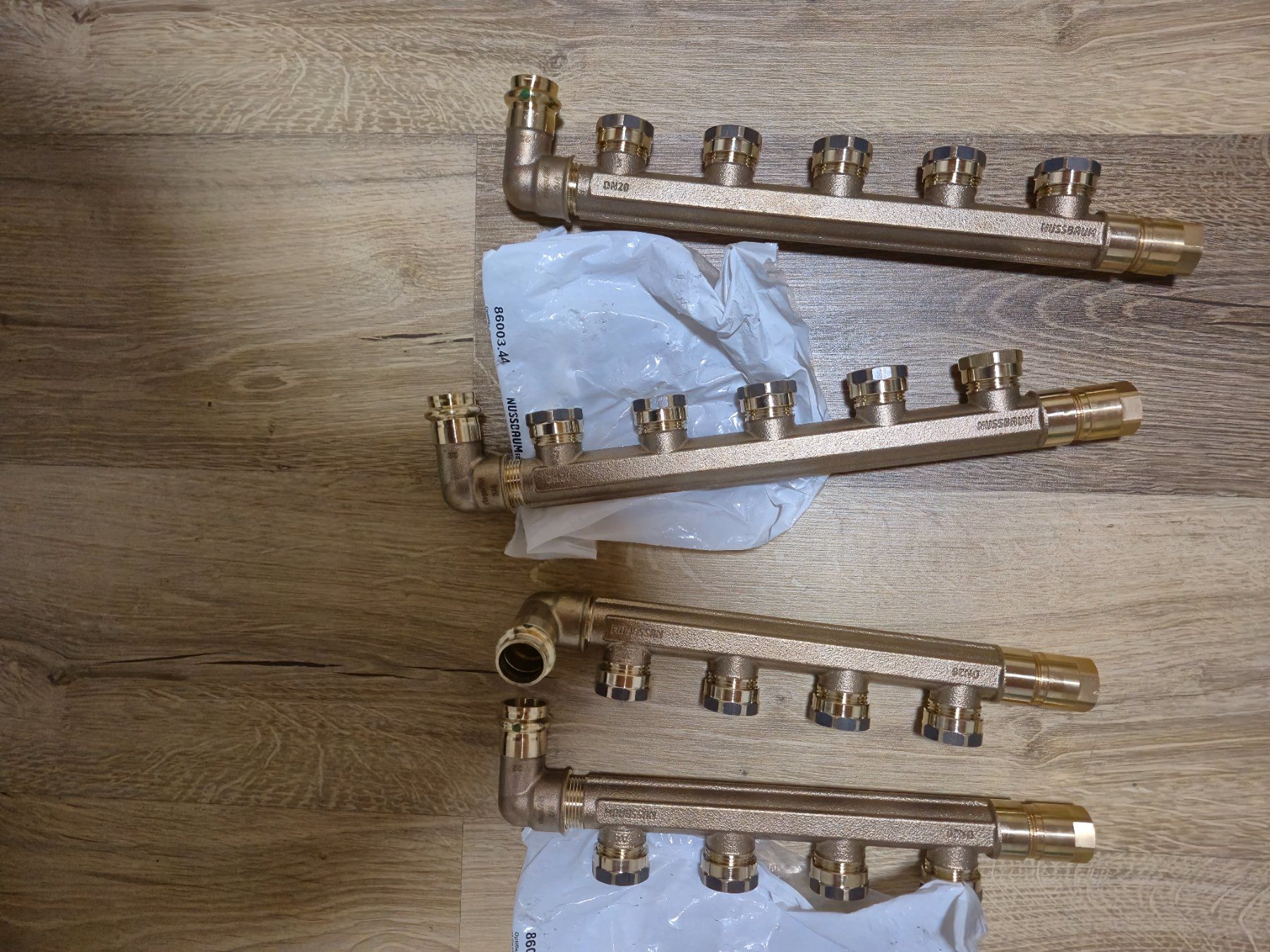 Radiatori: Nussbaum 86003.45 / 44 – Nuovo e nell'imballaggio originale da Pieterlen venduto da Rockshox
