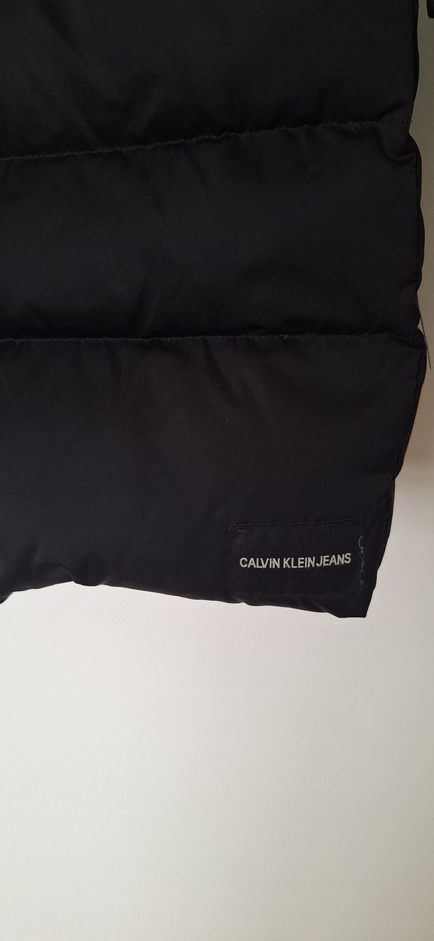 Calvin Klein Cappotti: Calvin Klein Daunenmantel – Usato da Mumpf venduto da SwissDi 2