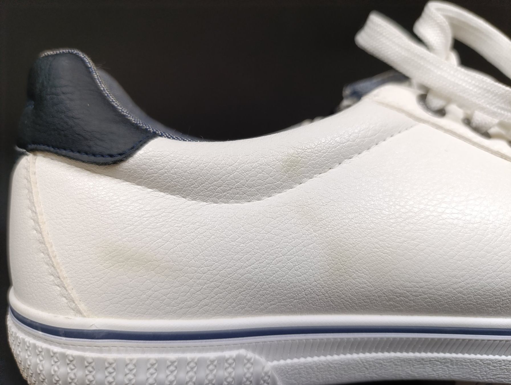 Tom Tailor Scarpe da uomo: TOM TAILOR Chaussures blanches taille 45 – Usato da Thielle venduto da Plusvalue_Neuchatel 5