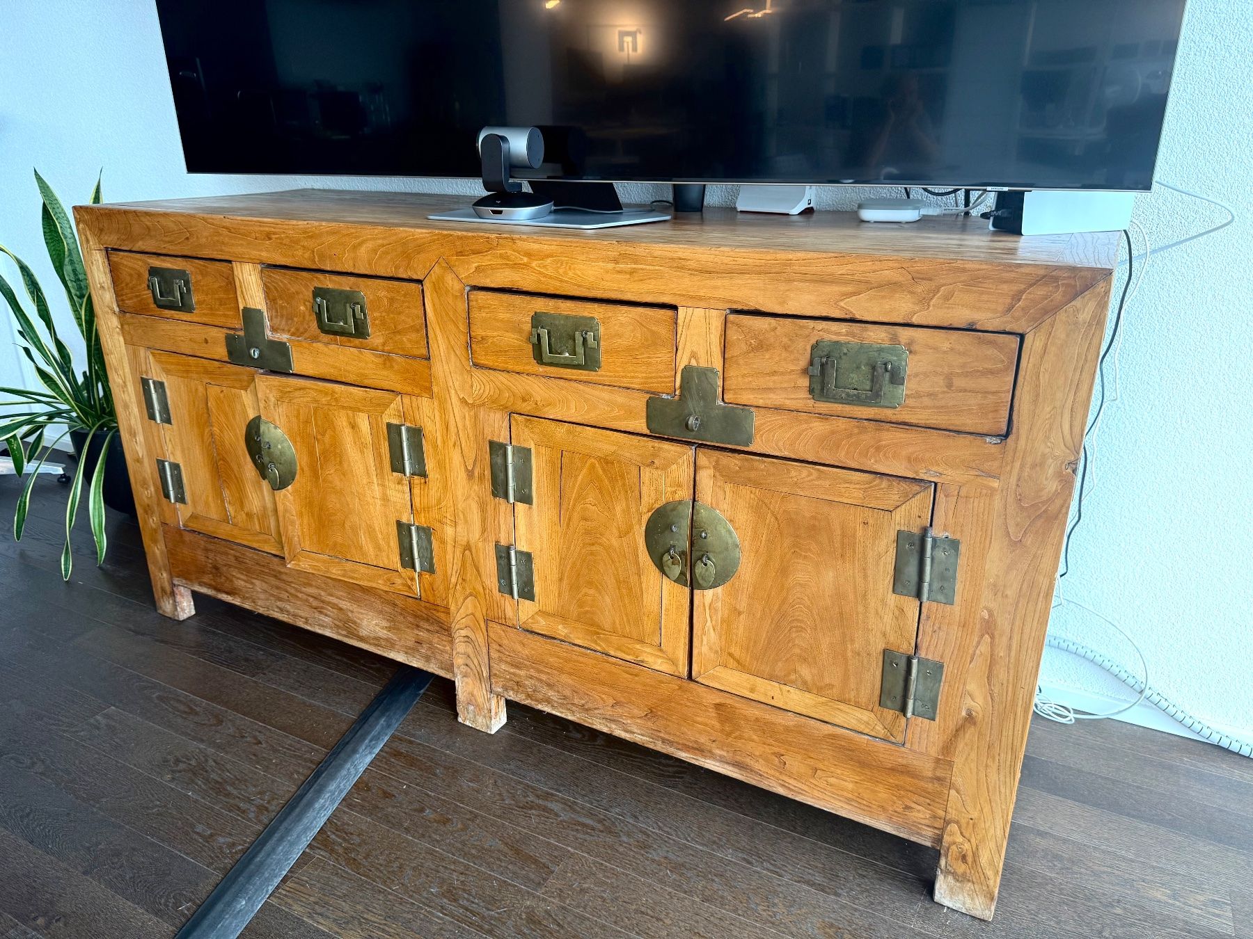 Cassettiere: Antikes chinesisches Ulmenholz-Sideboard, Shanxi – Usato da Freienbach venduto da elv_mkk6 1