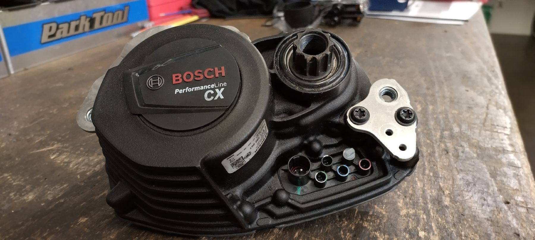 Bosch Motori: Bosch Performance Line CX BDU3741 | Mittelmotor – Usato da Hombrechtikon venduto da TheRock