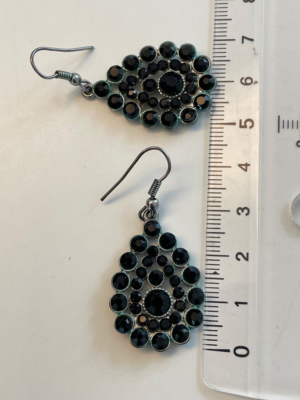 Boucles d'oreille: Attraktive Ohrringe mit schwarzen Stein – D'occasion à Stein AR par EvaL056 1