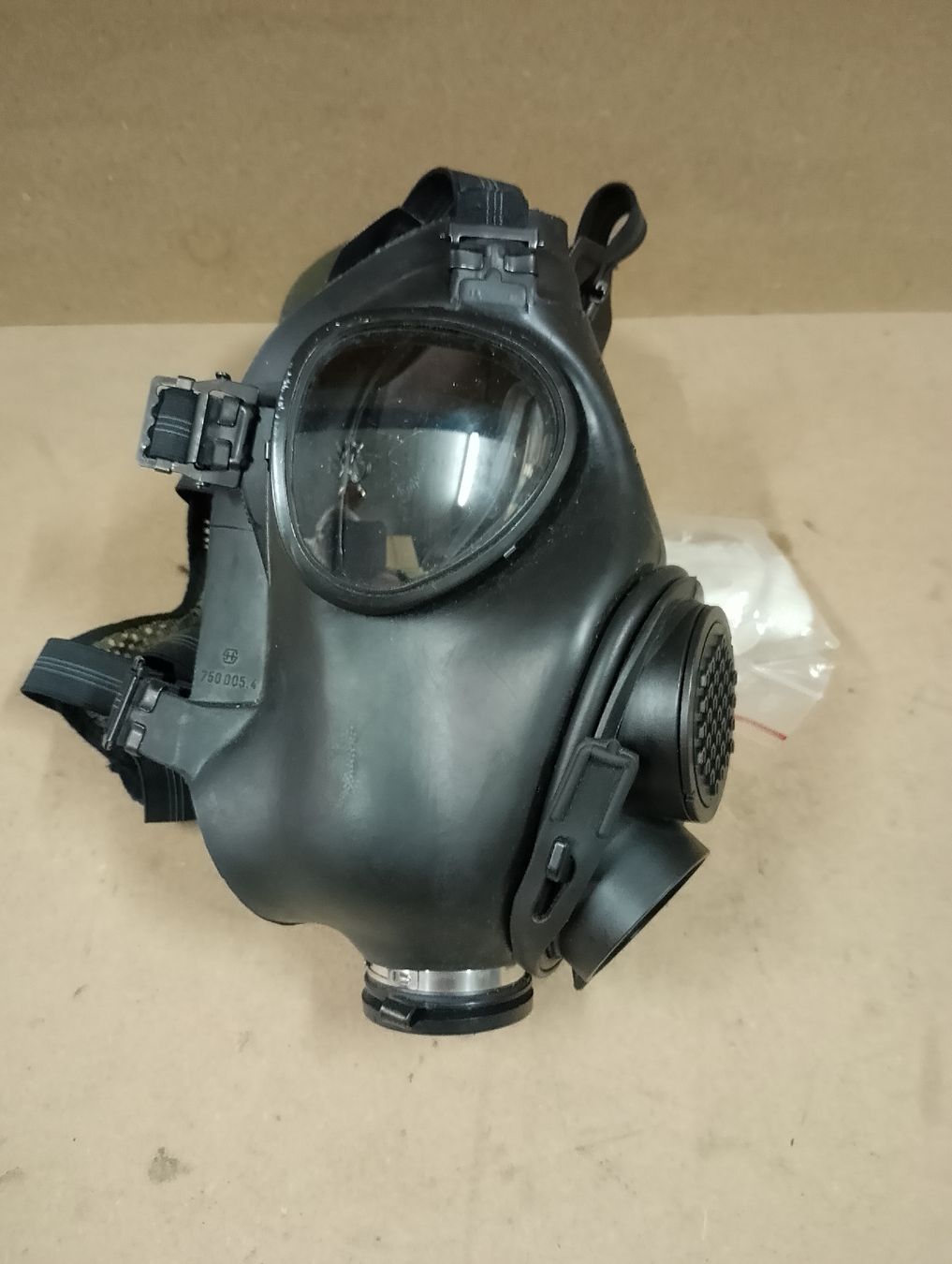 Schweizer Armee Uniformen: Schutzmaske 90 mit Filter CH Armee – Gebraucht aus Safenwil von dodgewc12 5