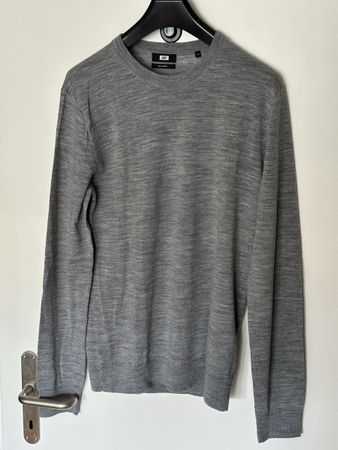 Schöner Merino Pulli in Grösse M
