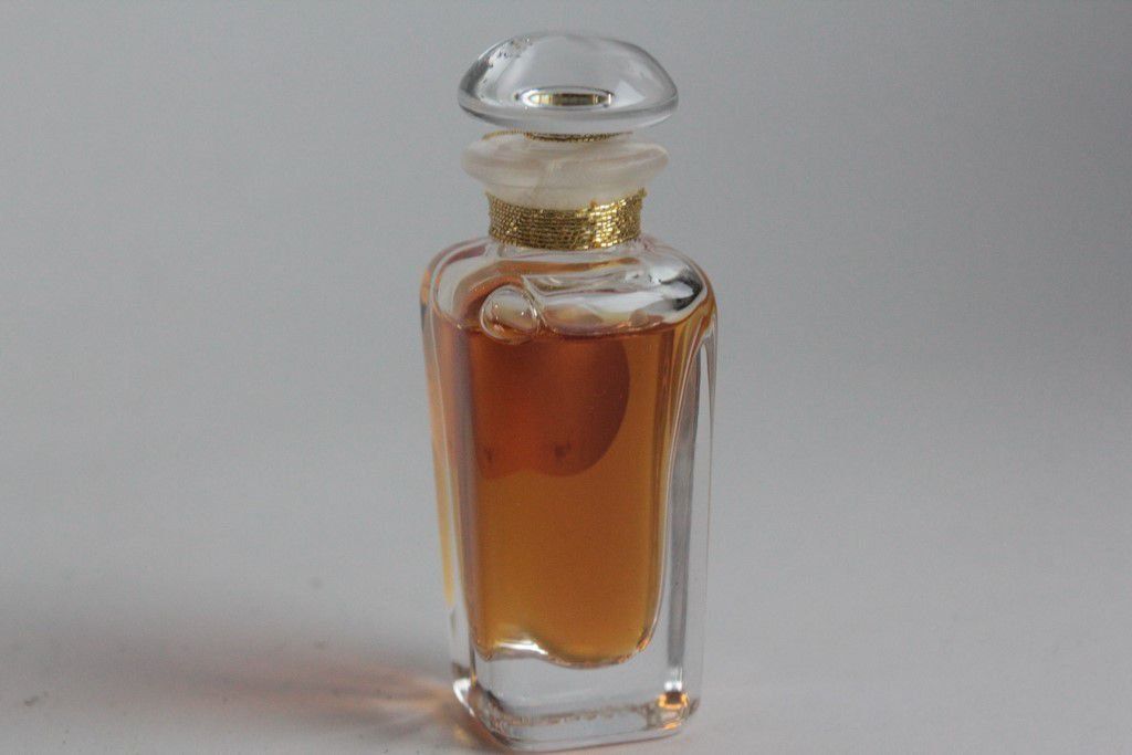 Hermès Profumi & Eau de Toilette: HERMES Extrait Parfum Calèche 7,5 ml – Usato da Vandoeuvres venduto da Dom-Tom 3
