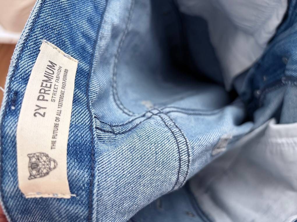 Jeans: 2Y Premium Jeans – Usato da Neuhausen Am Rheinfall venduto da N4vii91 1
