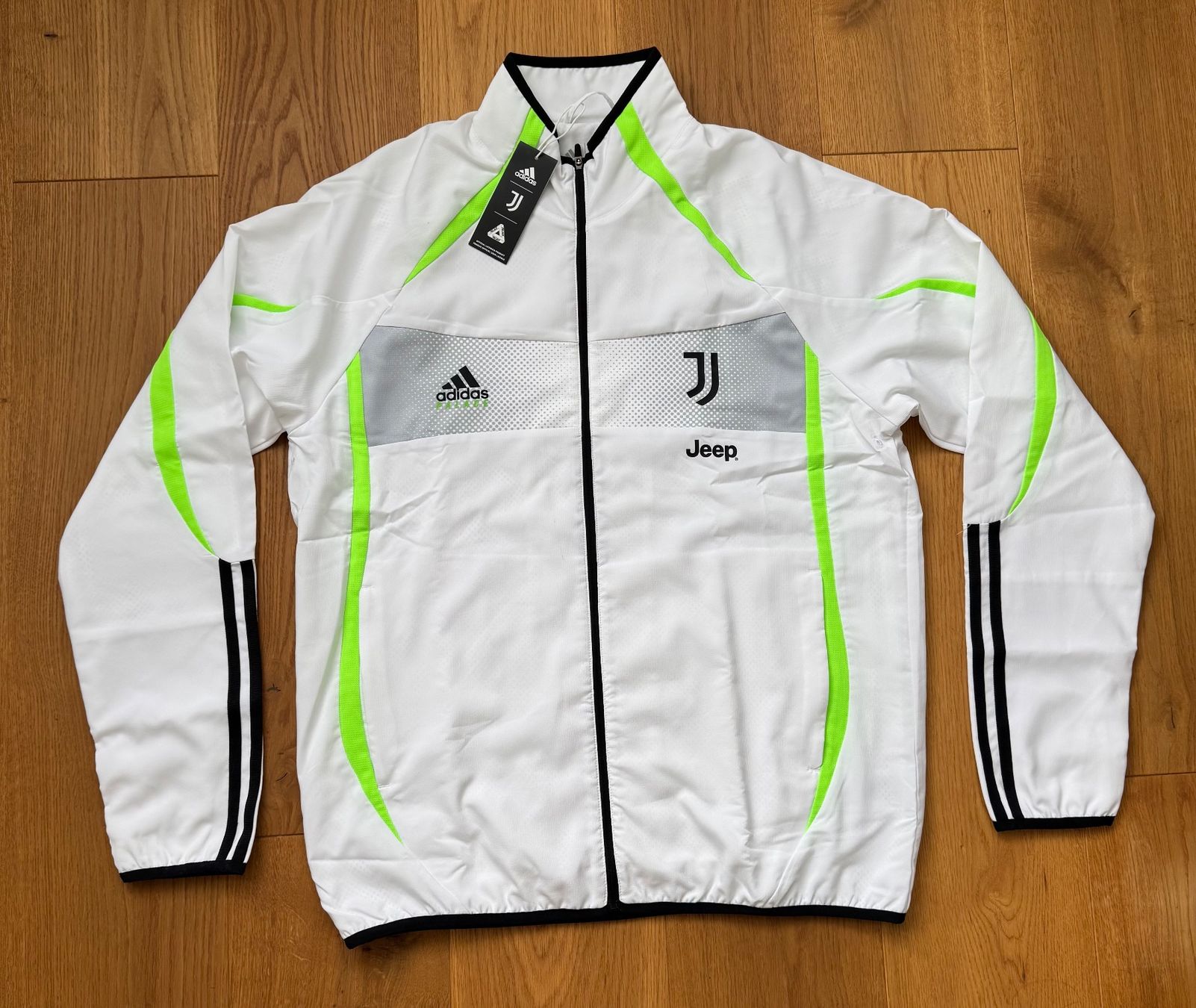 Kleiderpakete: Juventus X Palace – Neu (gemäss Beschreibung) aus Dielsdorf von nicolicious