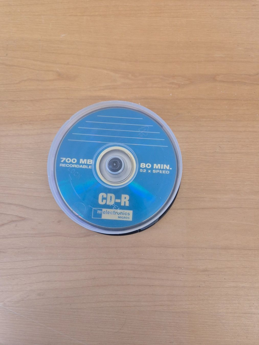 CD & DVD vergini: CD-Rohling 700MB CD-R  25Stück – Nuovo (secondo la descrizione) da Elgg venduto da computerbrocki