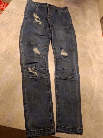 Pantalon jeans taille S marque Siksilk